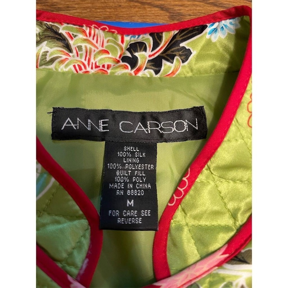 Anne Carson Women's M Green 100% Silk Quilted Floral Jacket Button Closure - Picture 2 of 9